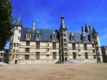 schloss-von-nevers